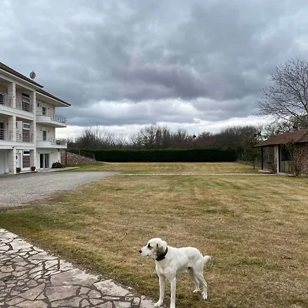 Luxury Heaven Farm One Apartament