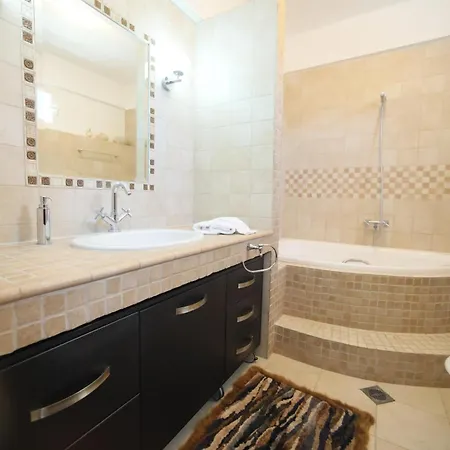 Luxury Heaven Farm One Apartament Kastoria